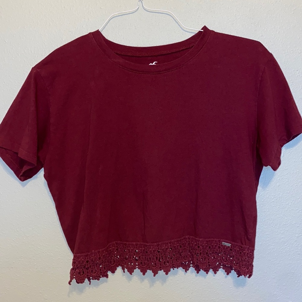 Medium Maroon Hollister shirt